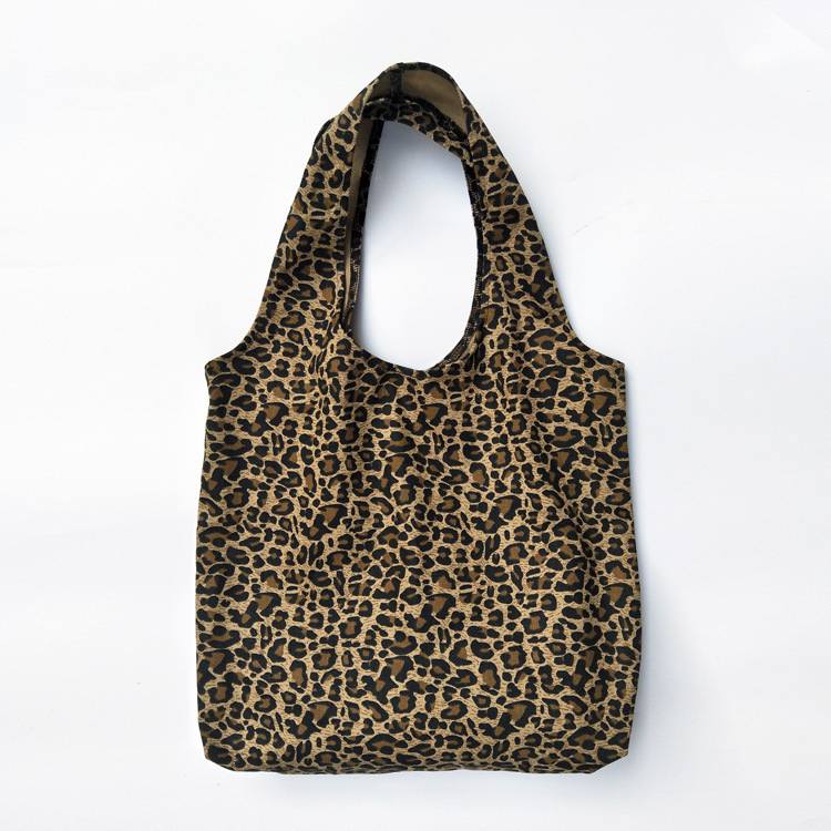 2025 autumn new leopard print simple niche women's fashion leopard print cloth bag Korean casual fashion student shoulder bag designer bag canvas
