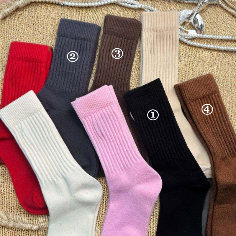 Mens sock designer men and womens socks five pairs of stylish sports letter printed white socks embroidered pure cotton mens socks sdesigners breathable and box