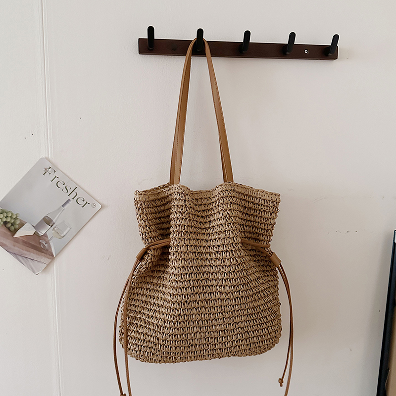 2025 New Women's Essential Fashion Handbag Japanese Fashion Trend Versatile Large Capacity Elegant Women's Commuter Shoulder Bag Women'