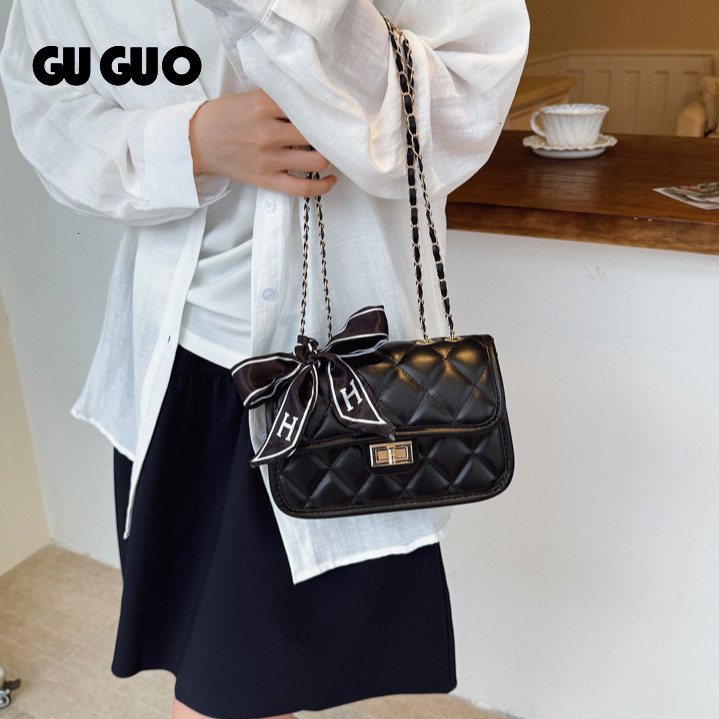 GUGUO Chanel Style Designer Quilted Chain Shoulder Bag Luxury Niche Versatile Small Square Bag Handbag Fashion Casual Makeup Bag New Style Free Shippi