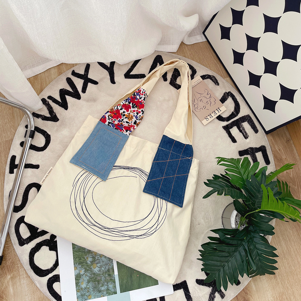 2025 Autumn New Female Student Canvas Bag Simple Retro Patch Diagonal Cross Bag Japanese Large Capacity Shopping Bag bag Fashion Handbag Designer Shou