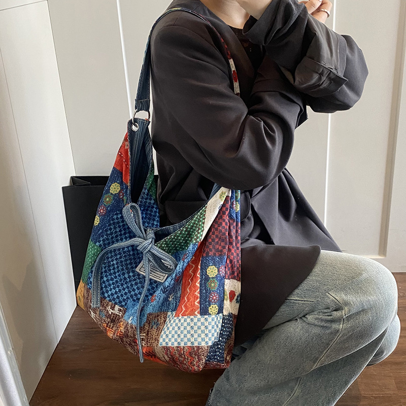 2025 autumn new Korean version niche fashion lazy bag style simple denim underarm bag double-sided usable shoulder bag designer canvas bag