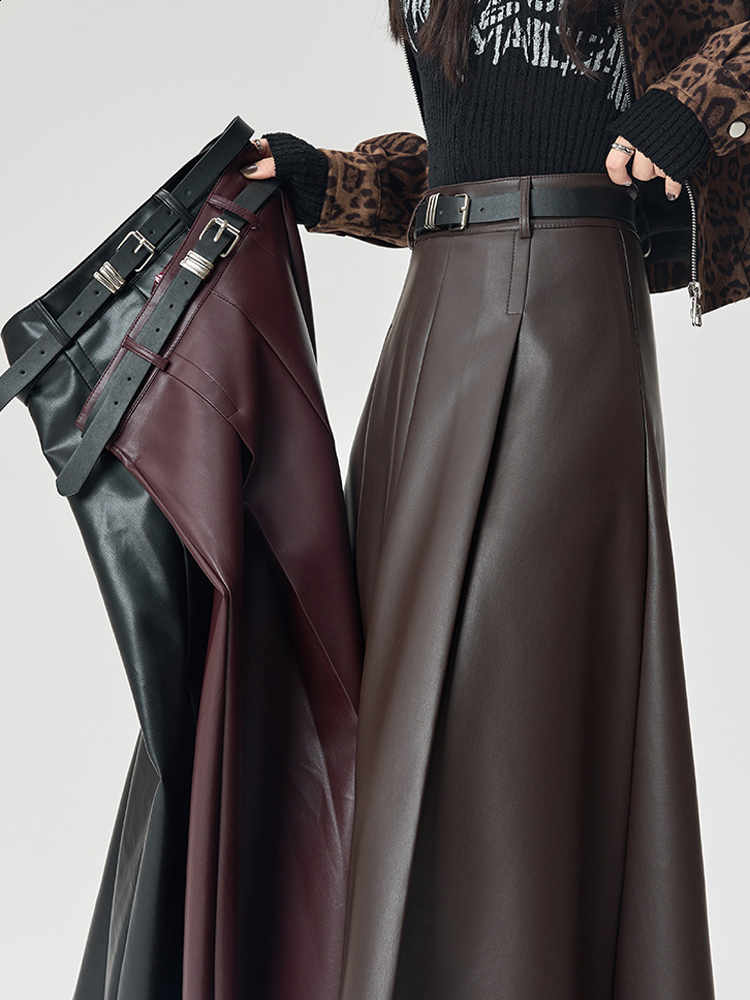 PU Leather Pleated Umbrella Skirt Coffee Color Leather Skirt Half Skirt Women Autumn Winter 2025 New Long High Waist Slimming Draped Aline 250214