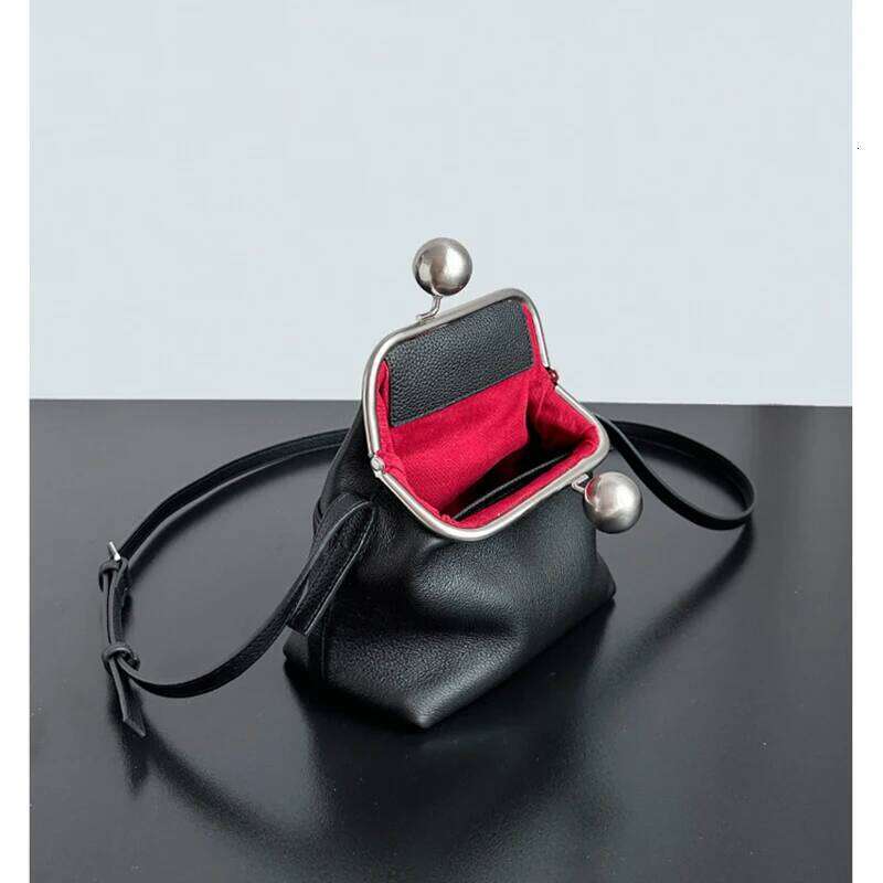 Cowhide Gold 2025 New Niche Design Japanese Vintage Leather Clip Fashionable Women's Mini One-Shoulder Crossbody Bag
