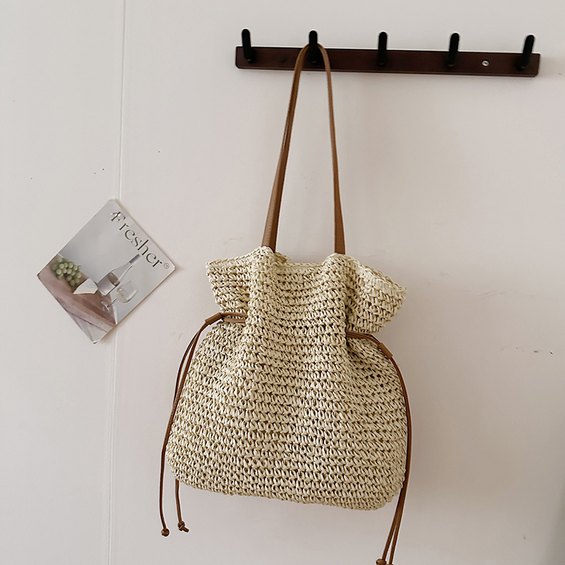 2025 New Women's Essential Fashion Handbag Japanese Fashion Trend Versatile Large Capacity Elegant Women's Commuter Shoulder Bag Women'