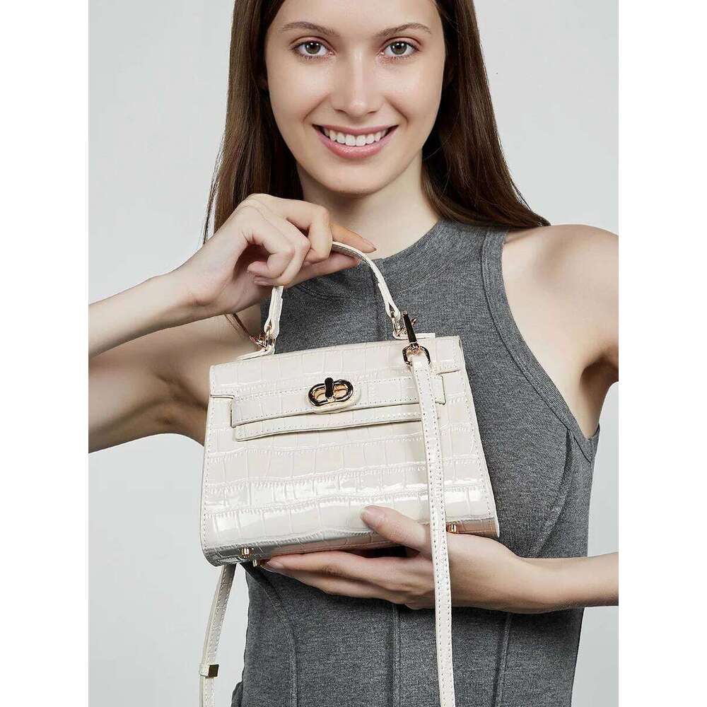 Female Genuine Leather Handbags Women Shoulder Crossbody Vintage High-Quality Tote Minimalist Bag