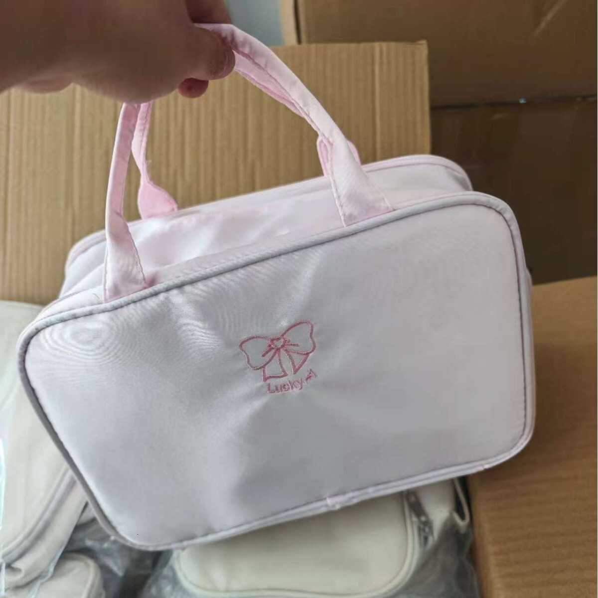 2025 Autumn New Elegant Makeup Bag Simple, Lightweight, Large Capacity Travel Double Zipper Storage Bag Handheld Toilet Bag Designer Handbag