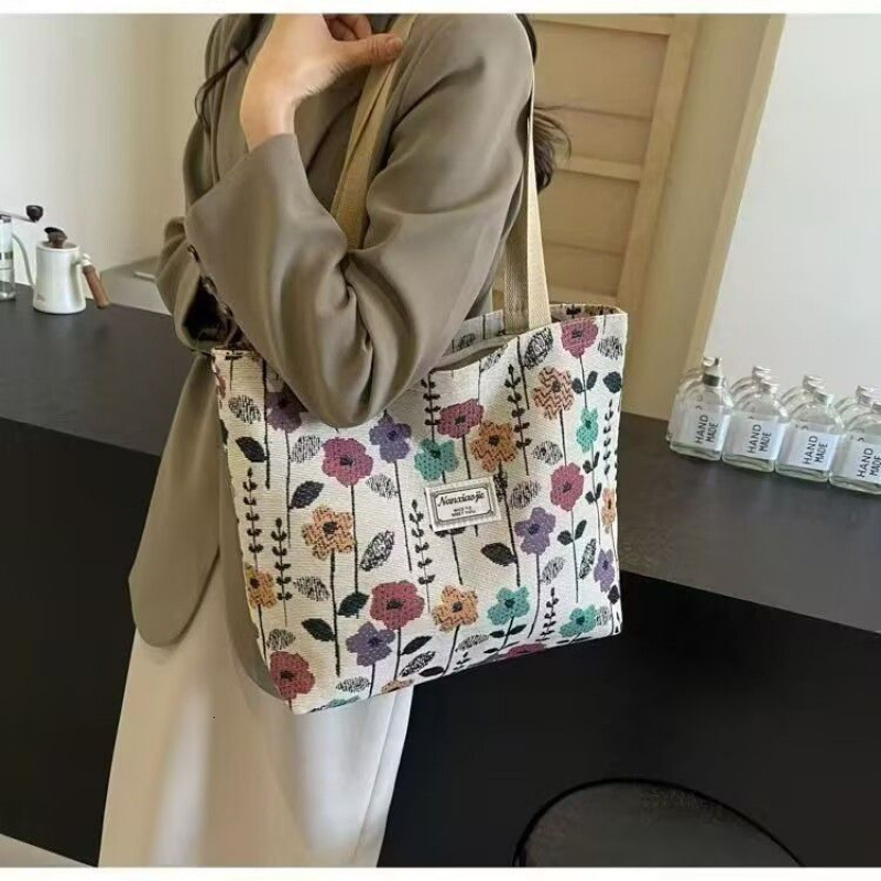2025 Autumn New Handbag Inner Sail Bag bag Handbag Simple, niche, large design capacity, women's commuting designer shoulder bag