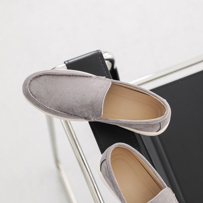 Designer Men's loafers spring and Summer lazy people's soft-soled one-step bean shoes Men's casual fashion business versatile sneakers 