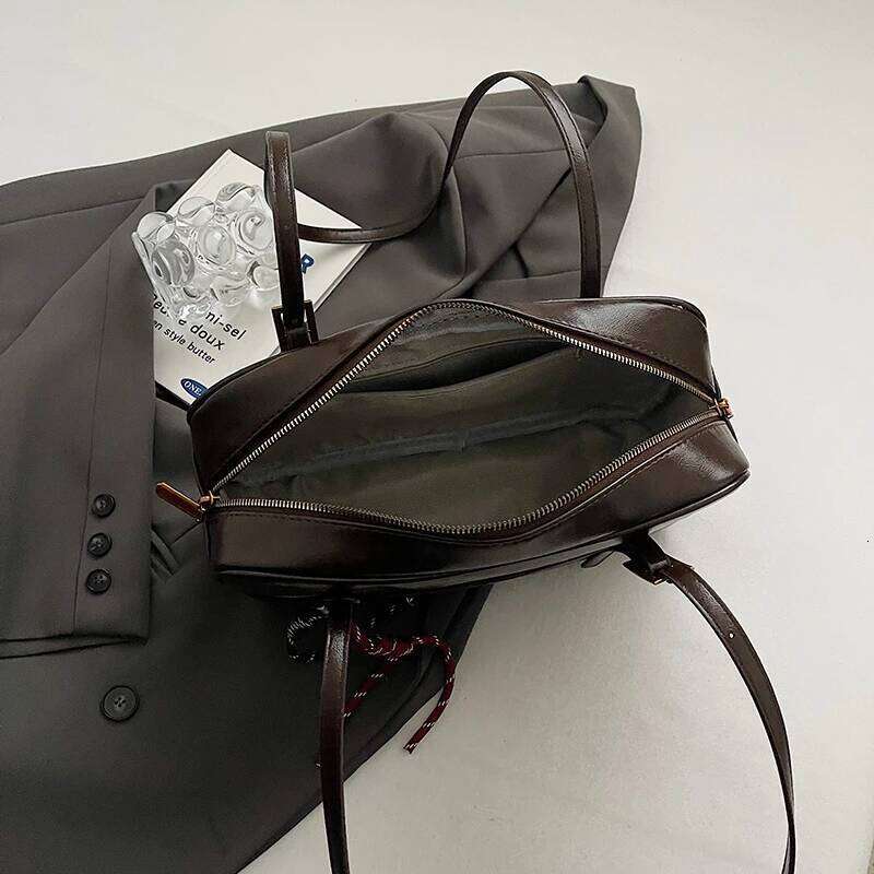 LEFTSIDE Small PU Leather Underarm Bags For Women 2024 Winter Y2k New Trend Fashion Shoulder Tote Bag Handbags And Purses