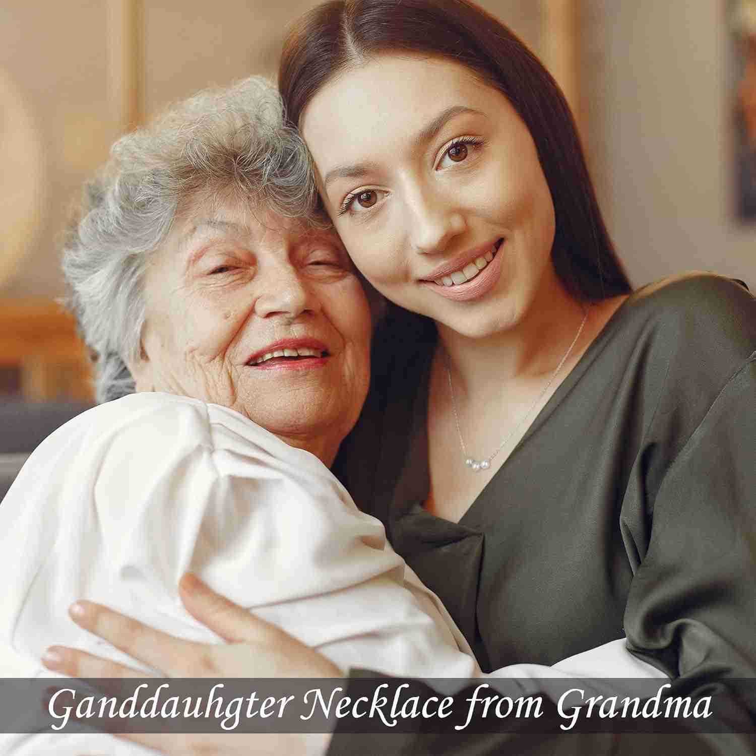 Sereney Three Generations Necklace as Birthday Gifts for Grandma 3 Circles Grandmother Granddaughter Mother Jewelry for Mom 3 Sterling Silver Necklace