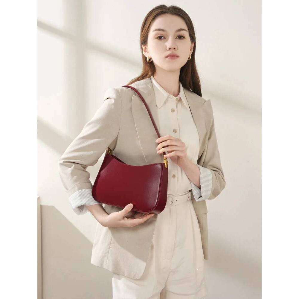 Zency French High-End Leather Underarm Bag Retro Shoulder Handbag Women Trendy 2025 Designer Sac For Lovers Wife Girlfriend
