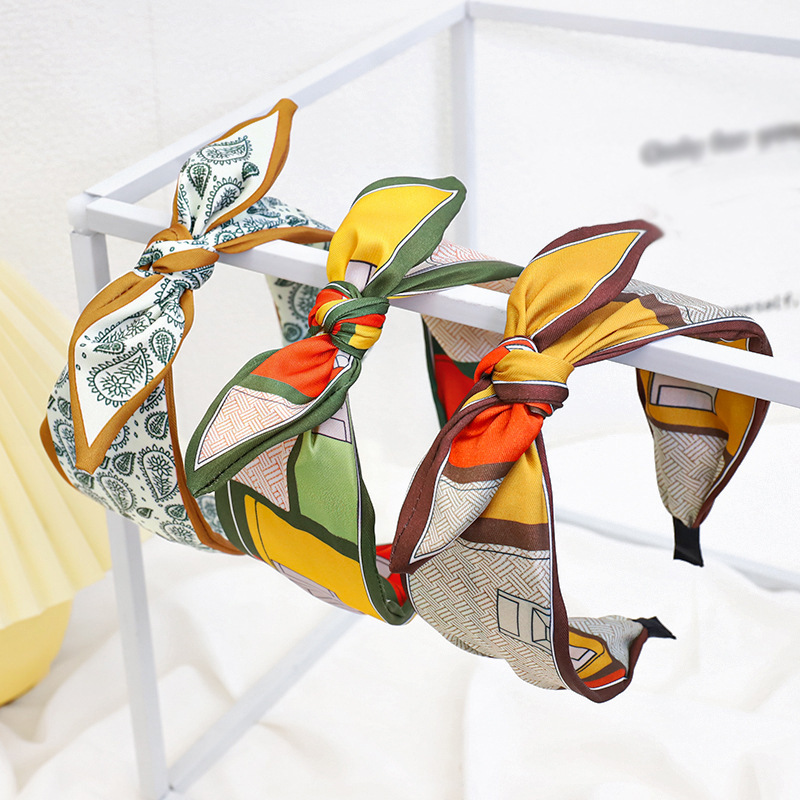 Designer Printed Headpiece Silk Scarf Wide Brim Hairband Bow Spring Summer Hairband Floral Bow Hairband Minimalist Black White