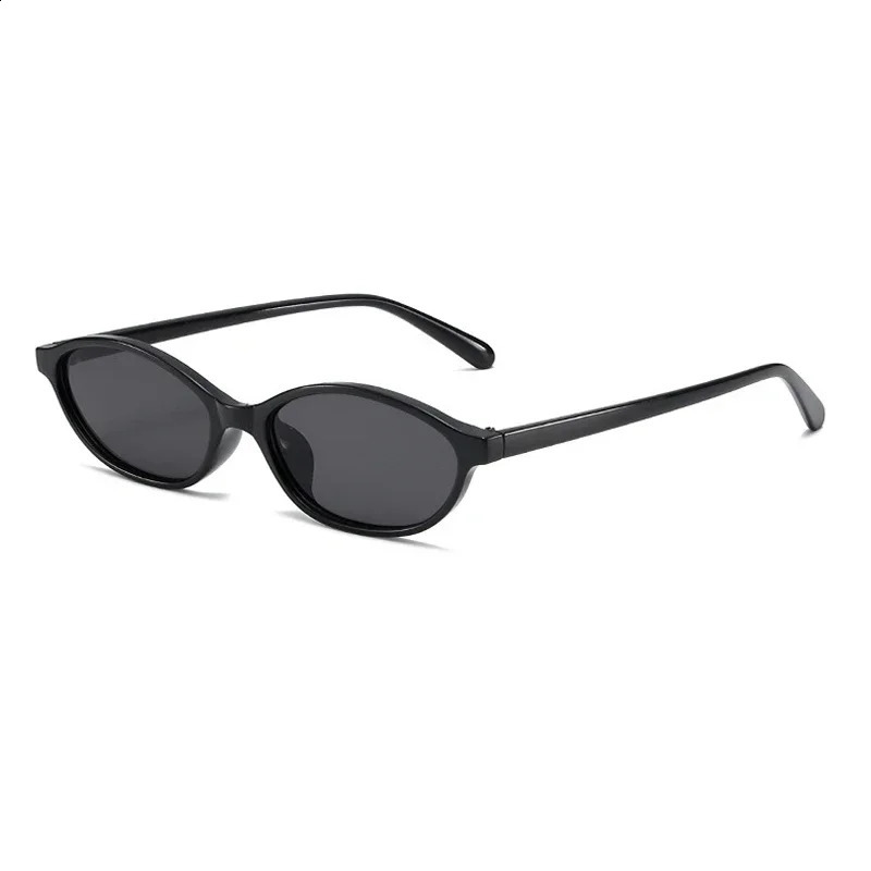 Retro Oval Frame Sunglasses Fashion Personalized Trendy Small Frame Sunglasses Punk Cat Eyes Sunshade Sun Protection Glasses 250829
