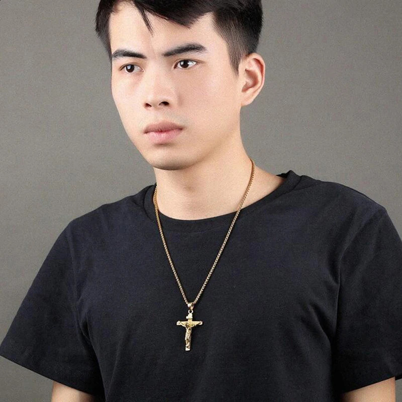Religious Jesus Cross Stainless Steel Necklace For Men Fashion Gold Silver Color Cross Pendent With Chain Necklace Jewelry Gift 250829