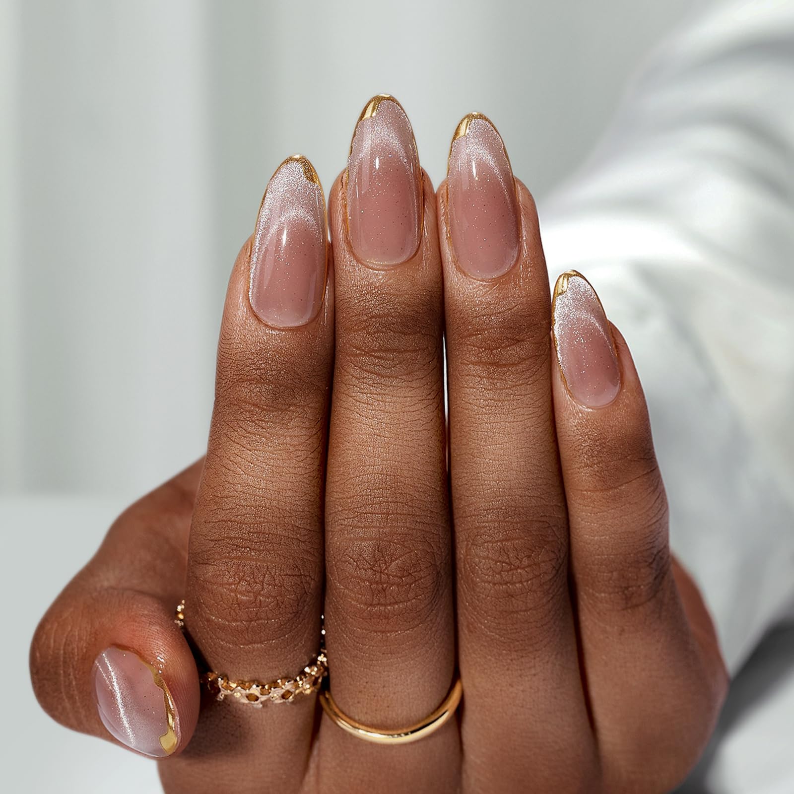 White Cat Eye Gold Border Medium Long Press On Nails, Fashionable Temperament Suitable For Girls And Women To Give Gifts