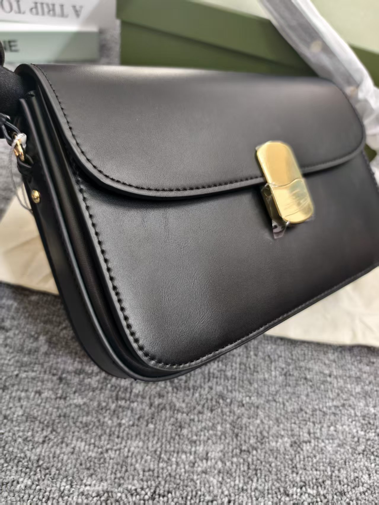 Women's Bags Designer French Sezane Saddle Women's High-End Fashion Leather Metal Lock Bag Shoulder Crossbody niche market