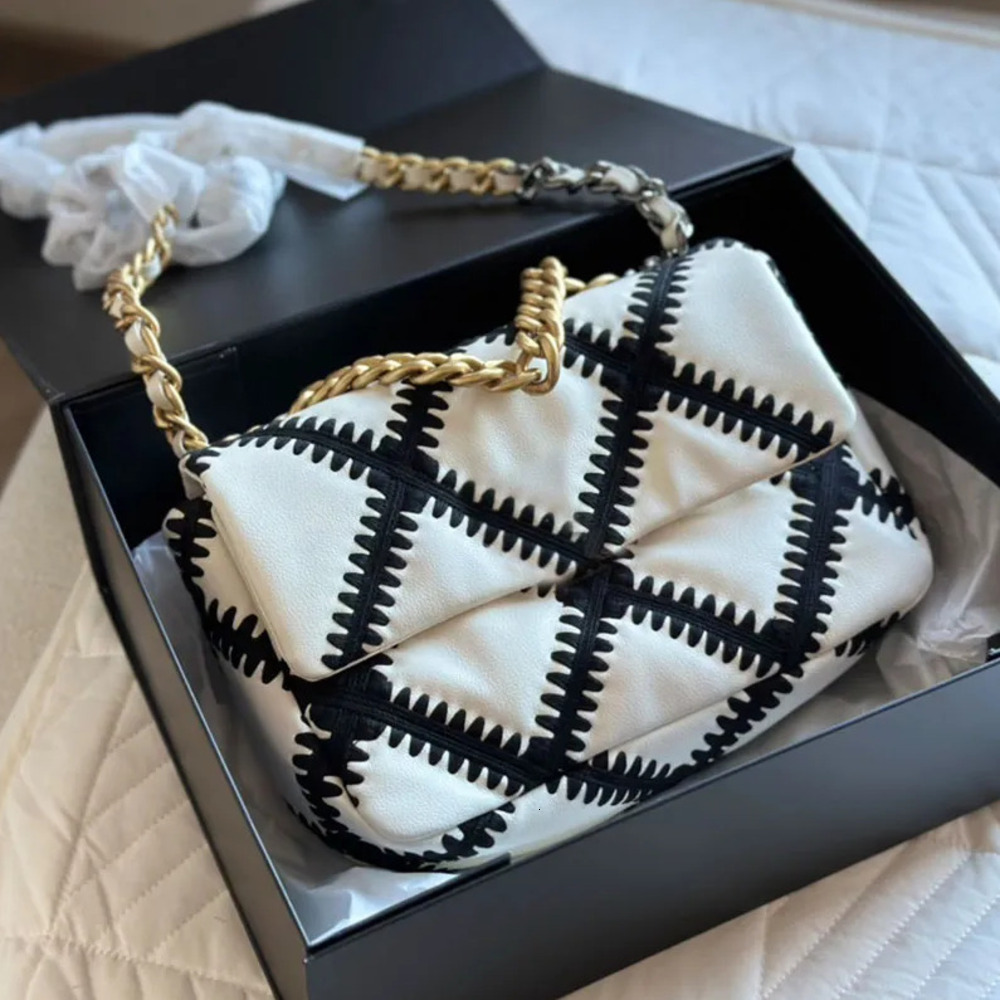 Women Handbag Flap Bag Designer Goat Skin Dia Soft Genuine Leather Chain Messenger Purse Hardware Letter Buckle 10a High Quality Lady Cross Body Bags 01