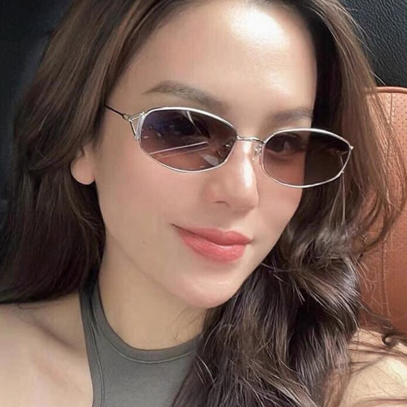 2025 Retro Small Oval Sunglasses for Women Ultra Lightweight Metal Frame with Hollow Design Fashion Shades