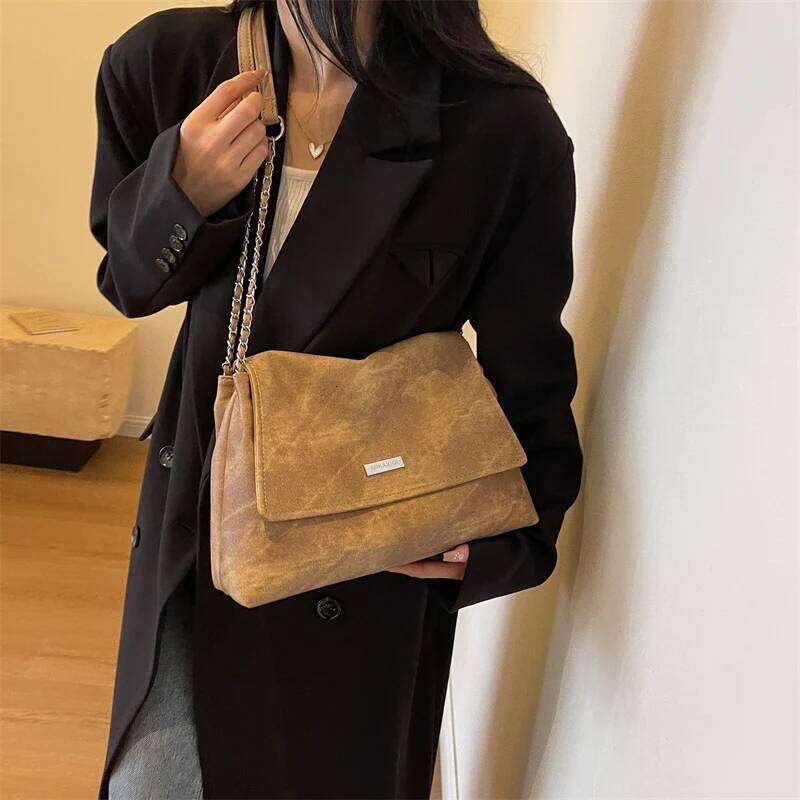 LEFTSIDE Retro Chain Leather Shoulder Bags For Women Simple Tote 2025 Winter Crossbody Bag Lady Travel Vintage Handbags