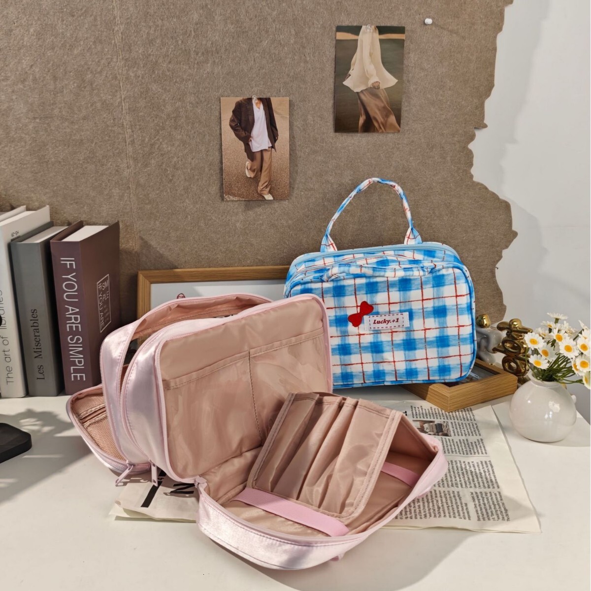 2025 Autumn New Elegant Makeup Bag Simple, Lightweight, Large Capacity Travel Double Zipper Storage Bag Handheld Toilet Bag Designer Handbag