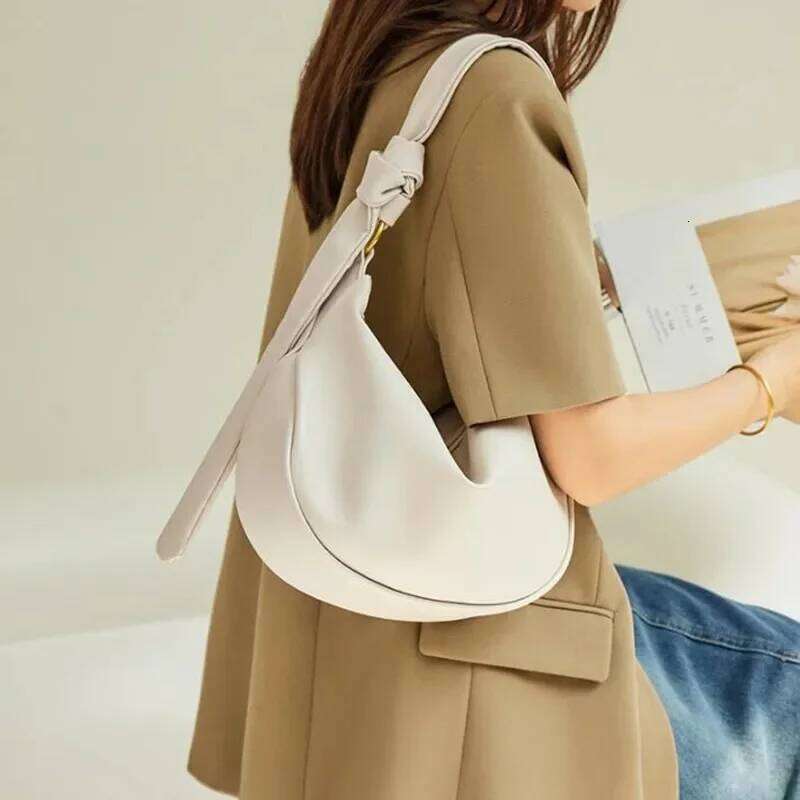Large Capacity Commuter Tote Bag Crossbady Shoulder Bags 2025 New Soft Leather Bolsa Simple Hobos Bolsas Zipper Bolsos Mujer