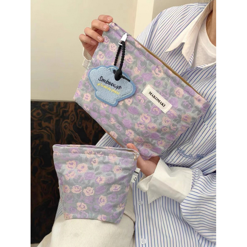 2025 autumn new purple grape light luxury makeup bag niche design outdoor elegant toiletries lightweight skincare bag storage bag designer handbag