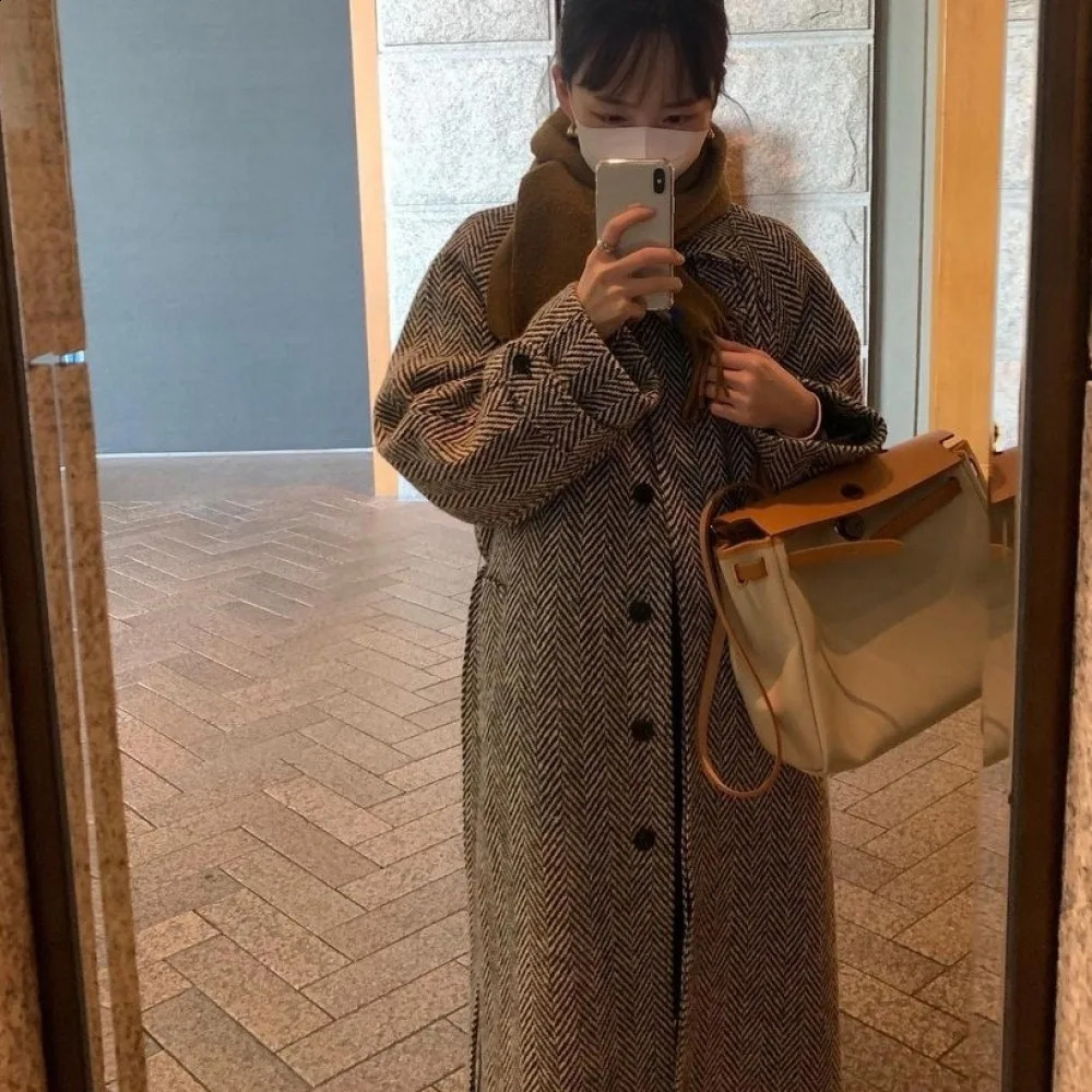 Womens Winter Vintage Chevron Long Wool Coat Jacket with Belt Oversize Woolen Overcoat Single Breasted Warm Outerwears 2023 250828