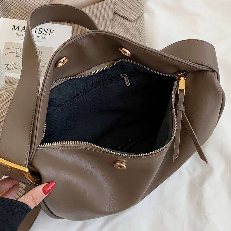 Women's Black Banana Shoulder Bag Soft Quality Pu Leather Medium Armpit Crossbody Bags For Female Ladies Retro Commuter Handbag