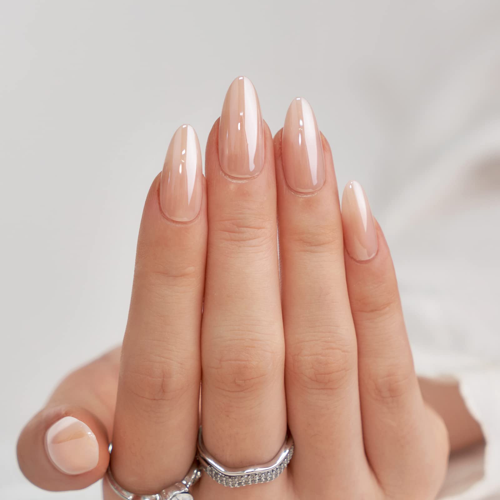 Almond Style Press On Nails With A Fashionable Atmosphere, A Must-have For Girls And Women At Parties And Banquets