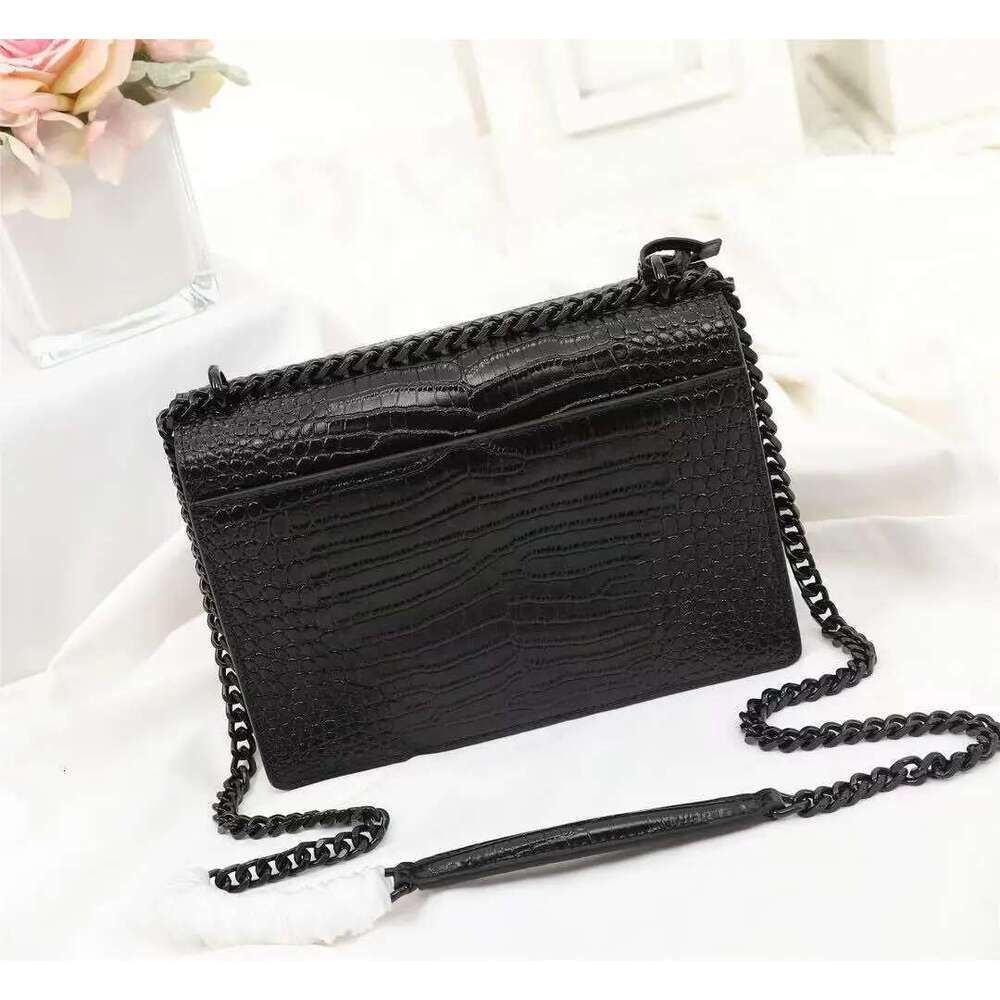 Hot Selling Designer Bags Classic Accordion Style Shoulder Versatile Genuine Leather Crossbody Women's Fashion Chain Flip Bag