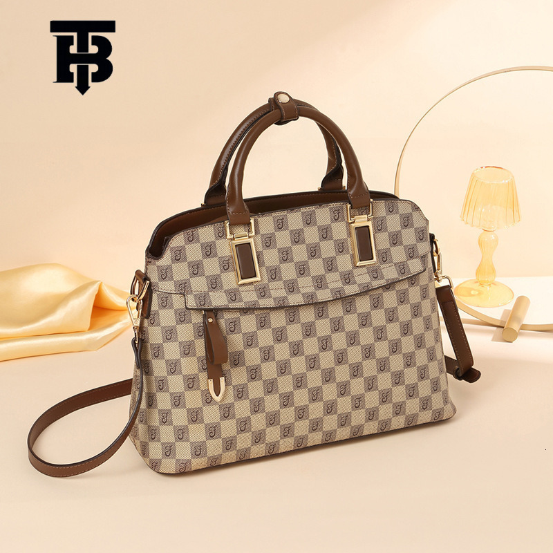 TB BHULAMTE Designer Fashionable Women's Handbag Luxury Single-shoulder Crossbody Bag Large-capacity Commuter Bag Spring And Summer Fashionable C
