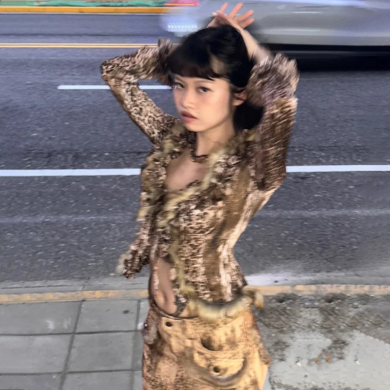 Karrram Japanese Y2k Leopard Print Shirt Vintage Harajuku Fur Shirt Grunge Aesthetics Vneck Irregular Blouses American Retro 250828