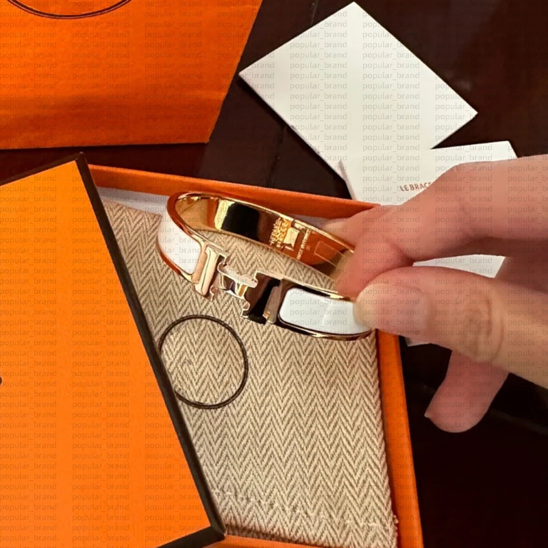 Classic Brand Designer Bracelet 18K Gold Bracelet for Women Mens Bracelet High Quality Designer Jewelry 1719CM