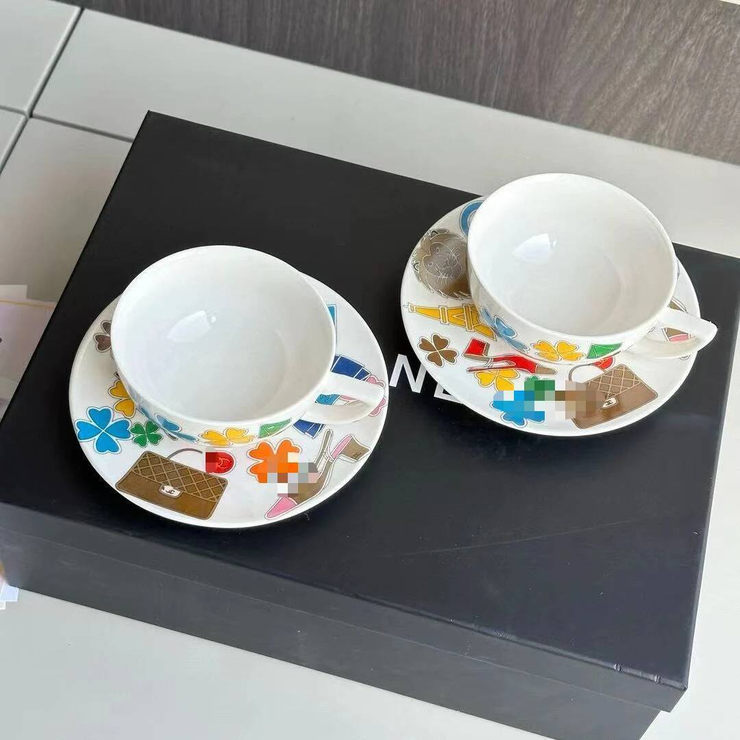 Light Ceramic Coffee Mug Set Deluxe Gift Box 2pcs Cups European Tea Tableware High-grade Gifts high-quality