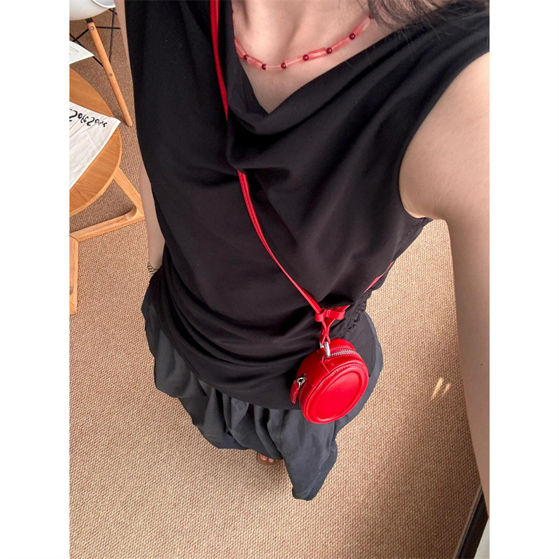 mini 2025 autumn new mini cute girl coin wallet simple, compact, exquisite, niche design crossbody bag Korean fashion lipstick key bag designer wallet