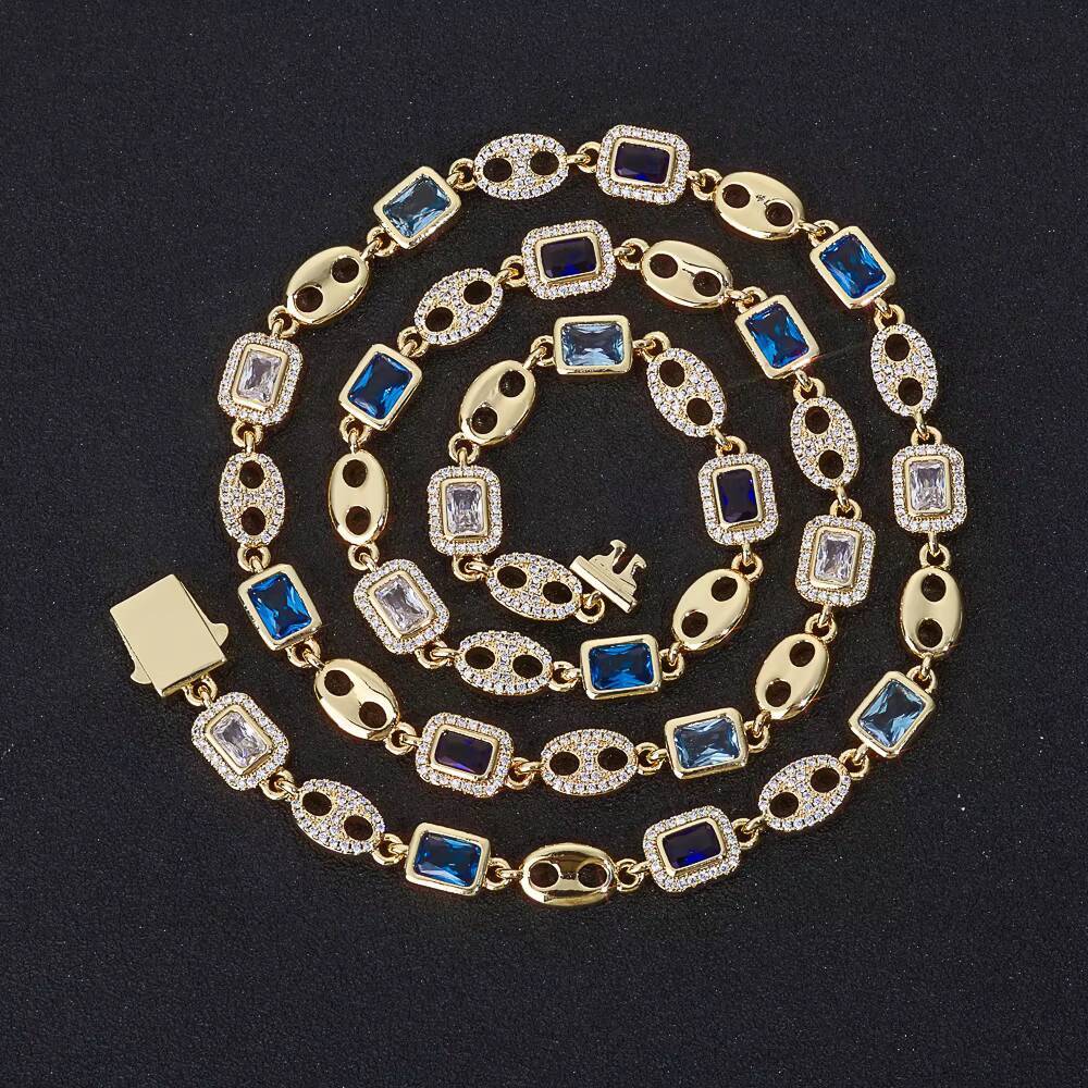 Noraya luxury goods pig nose collar; gold-plated geometric gemstones; blue and white diamonds; exquisite jewelry.