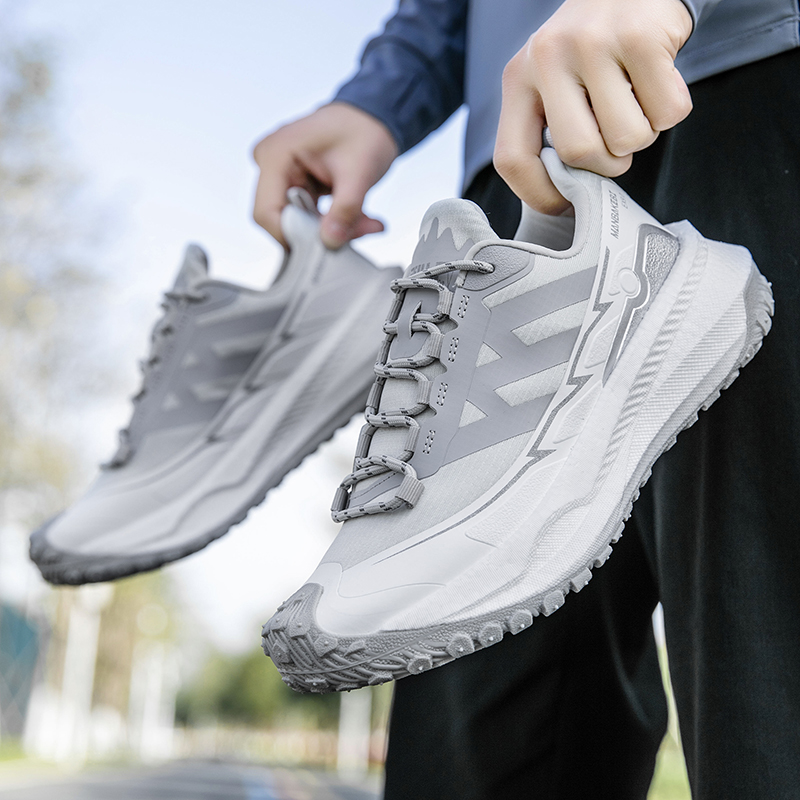 2025 New Mens Womens Running Mesh Breathable and Lightweight Sports Shoes for Couples with Shock Absorbing