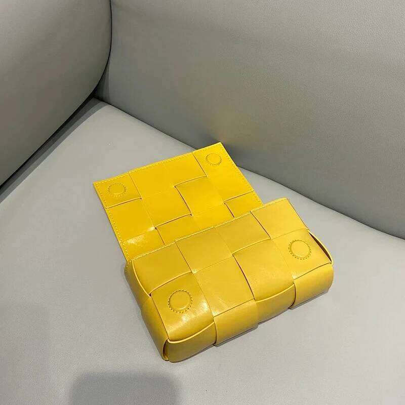 High Quality Oil Wax Leather Waist Women's Shoulder Bag Designer Fanny Pack Mini Phone Purses For Female Give Chain