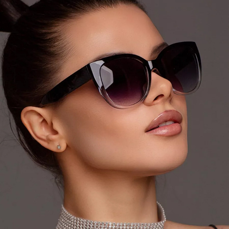2025 Minimalist Cat Eye Sunglasses Trendy UV 400 Shades for Women