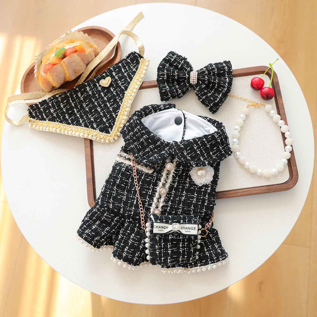Luxury Dog Dress Big Bow Necklace and Bandanas Tweed Princess Dress with Big Bow Deco Puppy Skirt with Pearls Jewelry Necklace for Small Medium Cats D