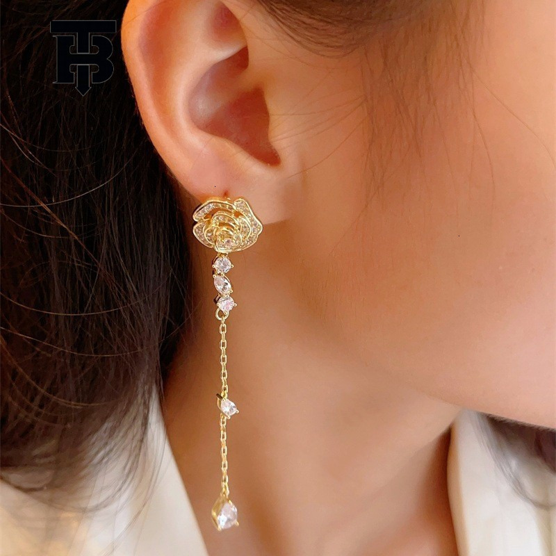 Free shipping for new designer accessories Light Luxury Style Socialite Rose Long Earrings 925 Silver Needle Matching Dress Long Ear Line High-end Ear