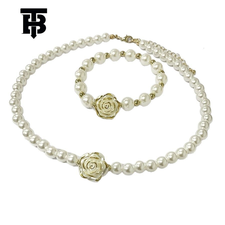 Free Shipping For New Designer Accessories Cross-border New Retro Palace Camellia Pearl Necklace Fashion Light Luxury Niche Elegant Socialite Style Br