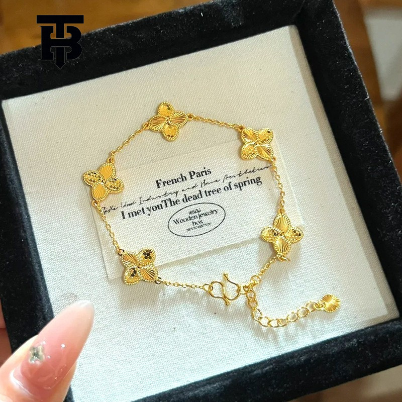 Free Shipping For New Designer Accessories Hot-selling Laser Crushed Ice Ice Precision Bracelet Exquisite Five-flower Four-leaf Clover Light Luxury Hand Jewelry