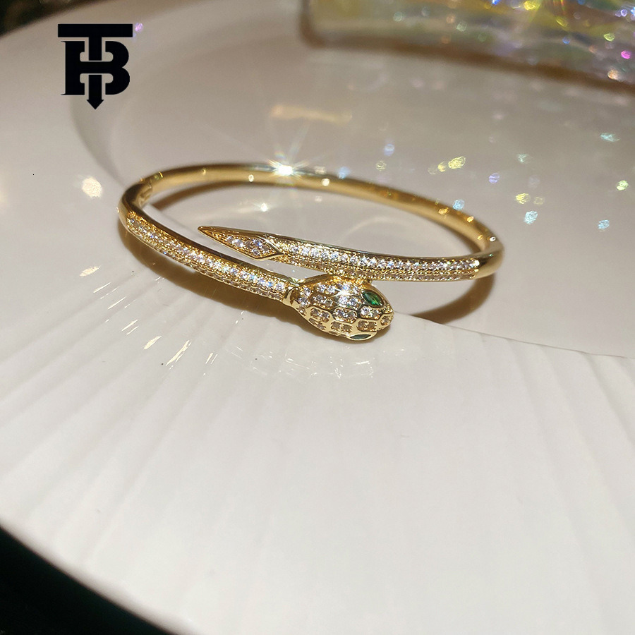 Free Shipping For New Designer Accessories 18K Real Gold Plated Zircon Snake Shape Open Bracelet Fashion Versatile Bangle Niche Design Sense Jewelry F