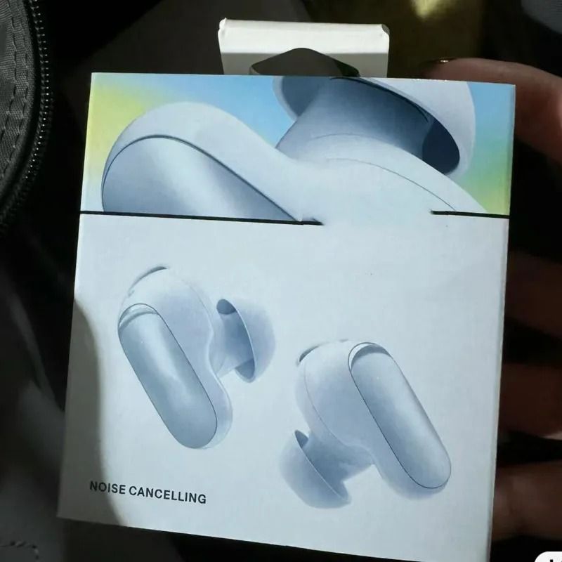 QC Ultra third-generation true wireless Bluetooth noise cancelling earbuds and earphones with Charging Case