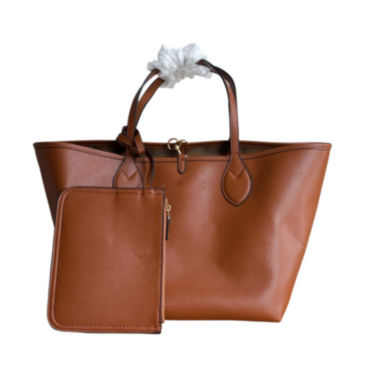 Designer bag - suitable for workplace commuting, dinner dates, short trips. One bag that can handle all occasions. Handbag.