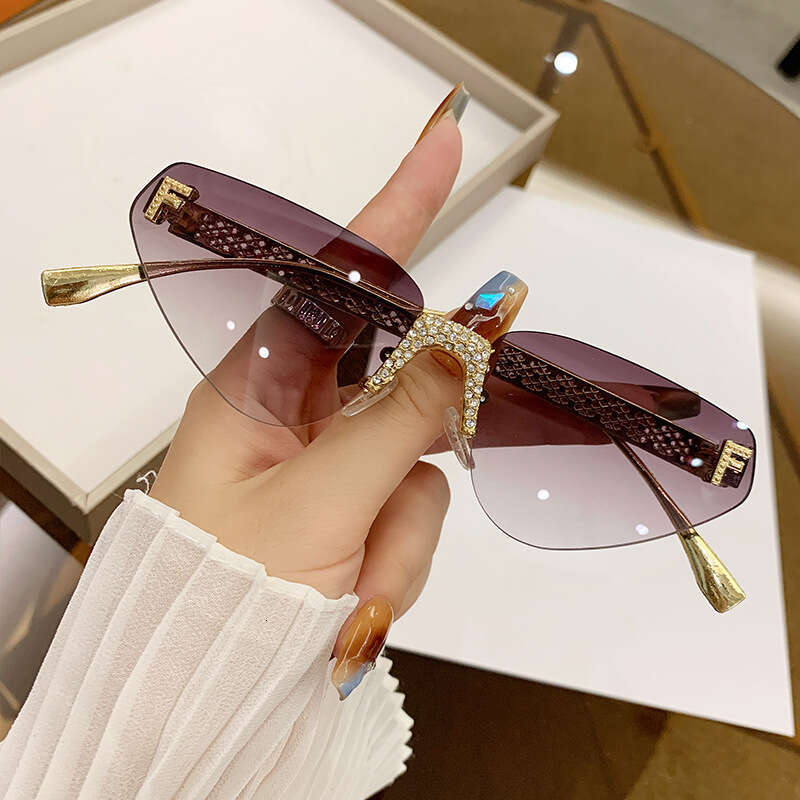 Sunglasses Designer Luxury sunglass women 2025 Fashion Frameless Rhinestone men eyeglasses Daily routine Outdoor travel UV Protection