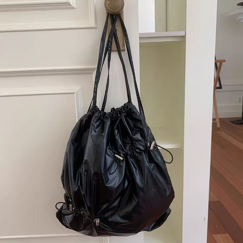 2025 autumn new Korean version atmospheric pleated niche design multifunctional simple casual large capacity shiny backpack fashion designer backpack