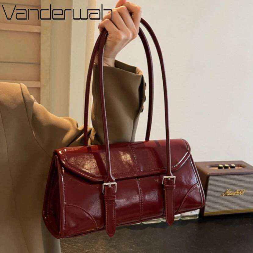 High-End Oil Wax Leather Underarm Elegant Women's Magnetic Buckle Shoulder Bag Commuter Versatile Ladies Casual Tote Bags